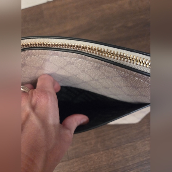 Steve Madden Pink Cherry Blossom Dragon Crossbody Bag - Picture 10 of 11